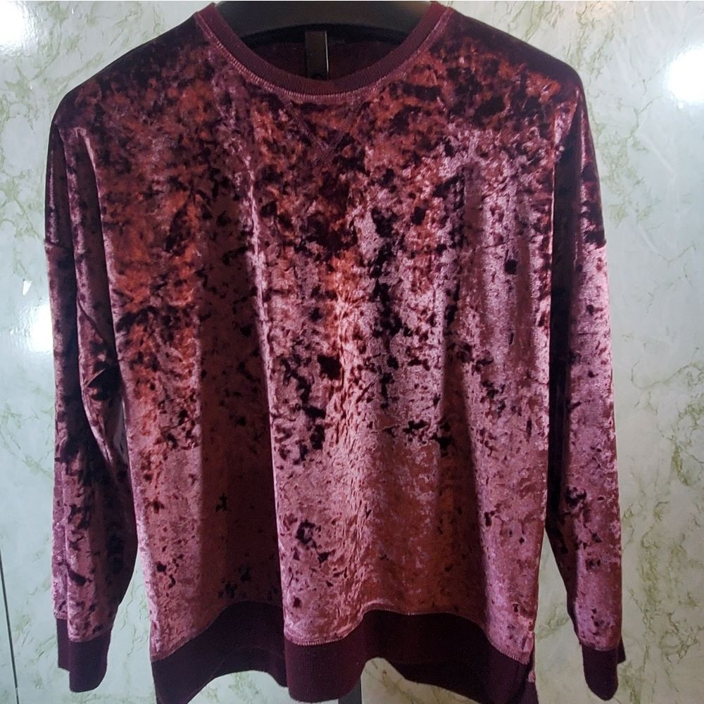 Secret Treasures Soft Velveted Top
